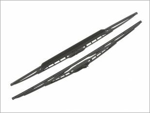 https://www.mycarforum.com/uploads/sgcarstore/data/10/Bosch Twin Spoiler Wiper 582S_63791_1.jpg